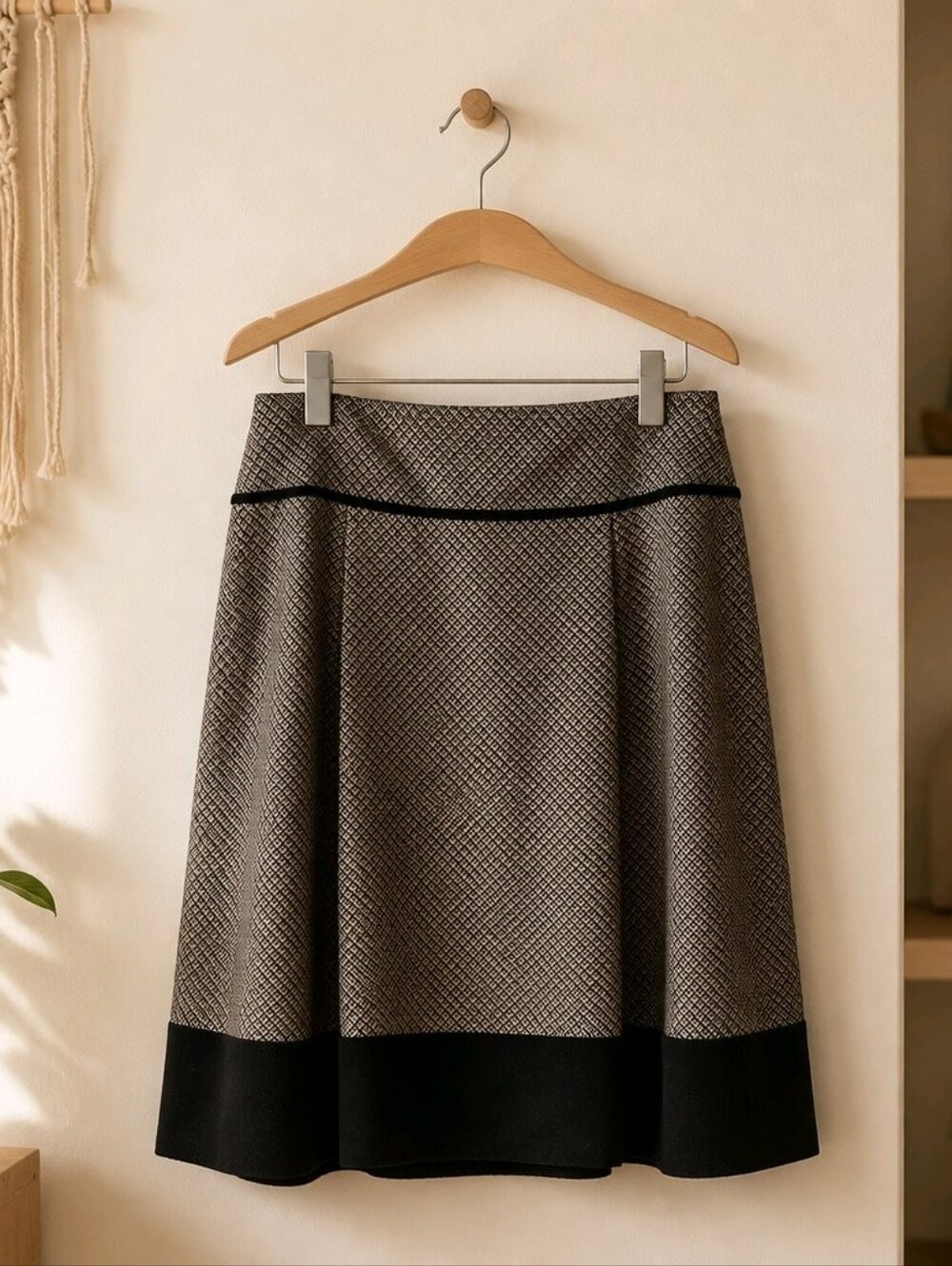 Ann Taylor NEW W/TAGS A-Line Textured Gold Black Silk Blend Velvet Trim Skirt - Picture 1 of 11